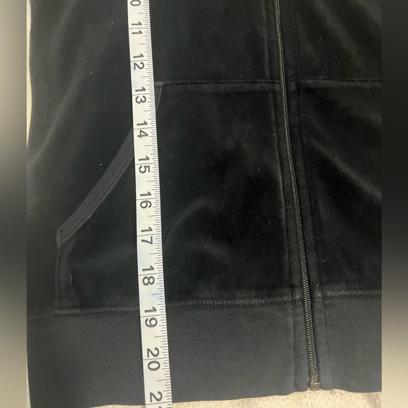 Juicy Couture Vintage Black Velour Jacket - Picture 8 of 9